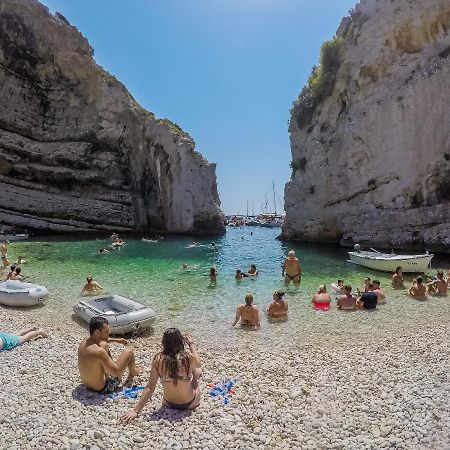 Villa Luana Vis Luaran gambar