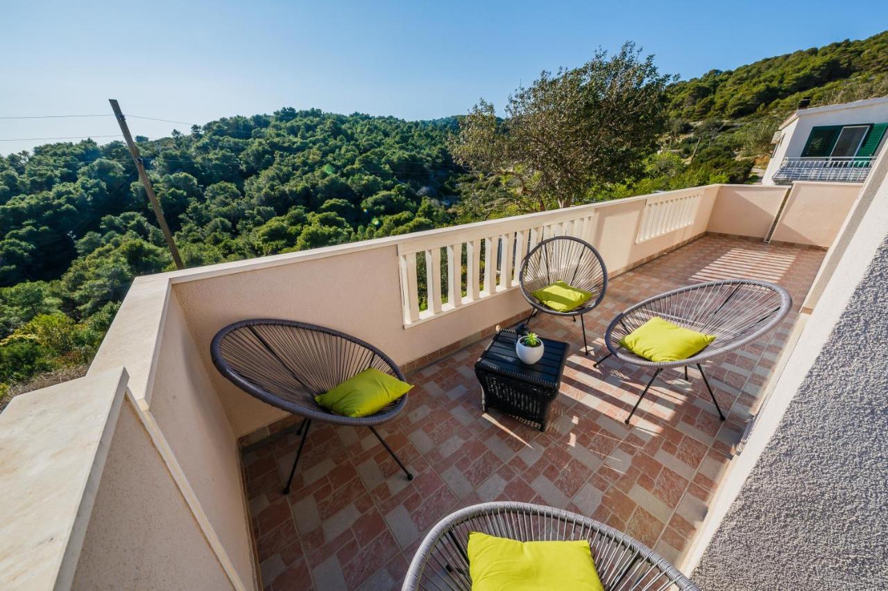 Villa Luana Vis Luaran gambar
